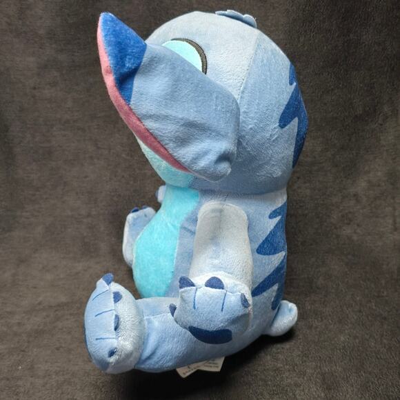 Walt Disney World Disneyland Resort Original Stitch Plush Stuffed Character - Picture 2 of 9
